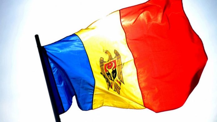 How many diplomats and employees does Russia have in Chisinau // Republic of Moldova under Moscow's 