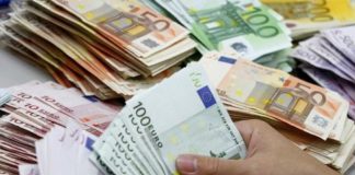 Euro trades at RON 5.0894